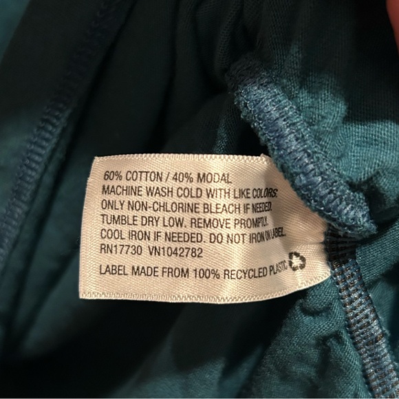 Isabel Maternity V-Neck Tshirt XS NWT - Picture 3 of 4